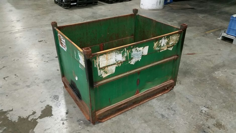 Item 856 Steel Bins, Mesh Floors, 2 gates on 48" sides, OD 48.5" x