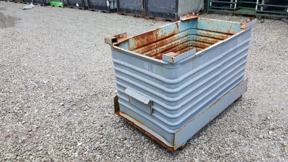 Item #858: Steel Drop Bottom Bins, OD: 51